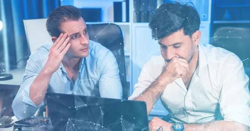 Survey White-Collar Workers Fear AI Job Loss, Eye Trades as Blue-Collar Employees Pivot to Office Roles